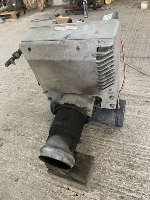 Injector /arzator ulei clu