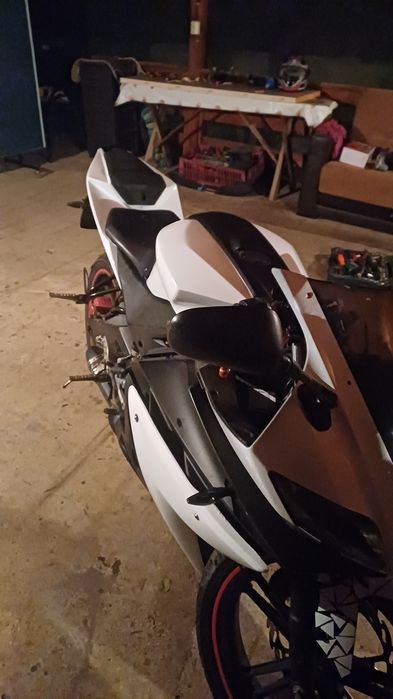 Vând Yamaha YZF-R125, prima generație, an 2008,