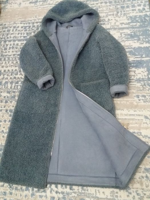 продаем шубку теплую