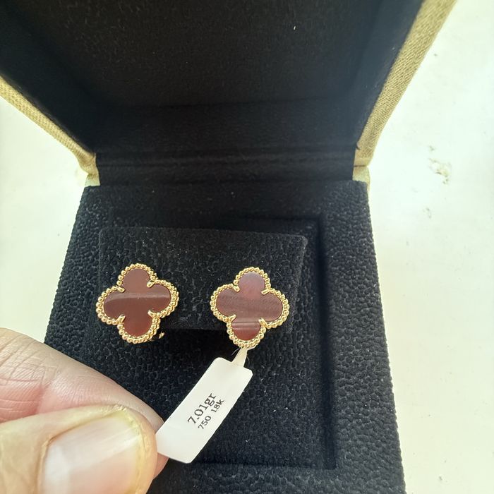 Срочно срочно. Серьги.  750 пробы.