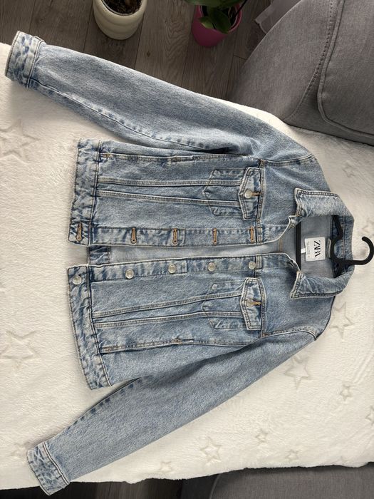 Днково яке на марката ZARA и черно дънково яке