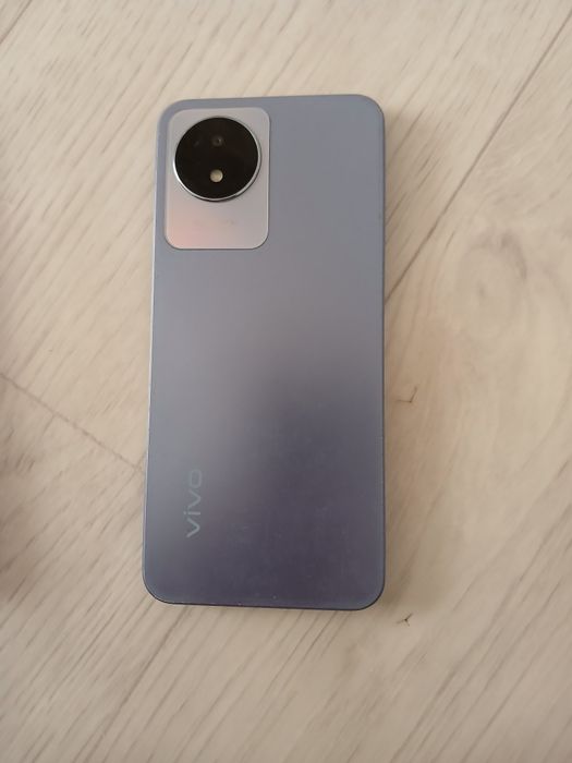 Телефон vivo Y02