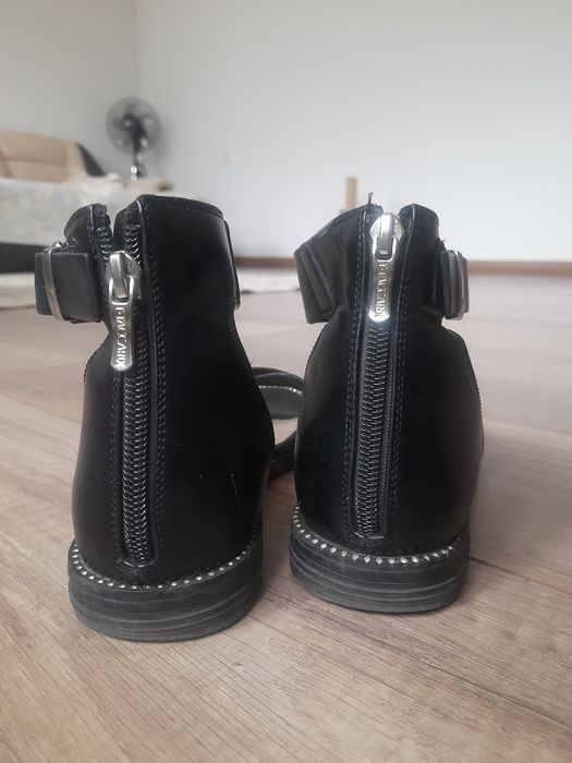 Летние босоножки