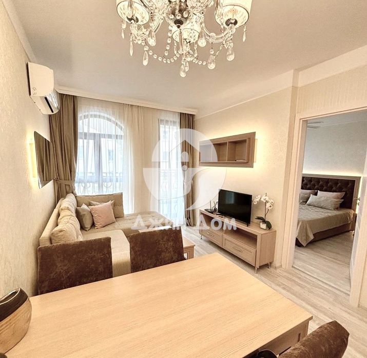 Продава се Двустаен апартамент в Свети Влас - 42 кв.м за 1275 €/кв.м - Снимка #1