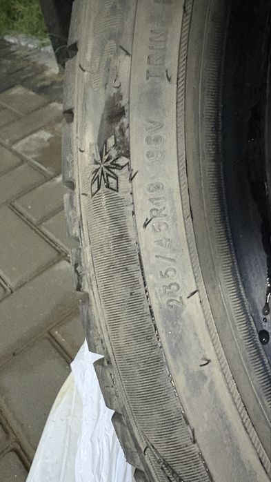Зимняя резина 235/45/18