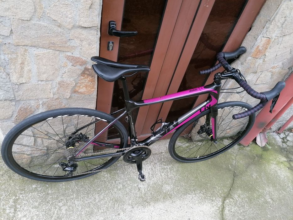 Шосеен GIANT - Liv  Carbon, 2*11 Shimano 105, хидравлични спирачки