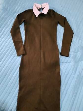 Стильное длинное трикотажное платье