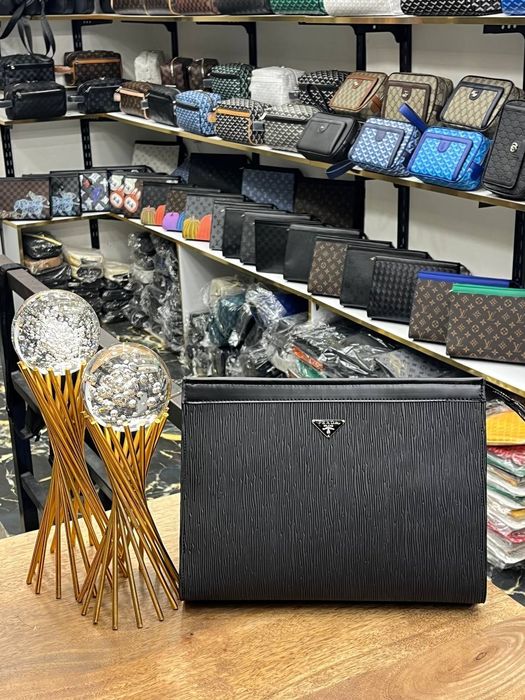 Мъжка чанта клъч различни модели