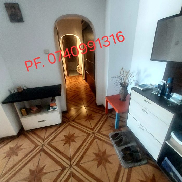 Apartament 3 camere de vânzare Păcurari