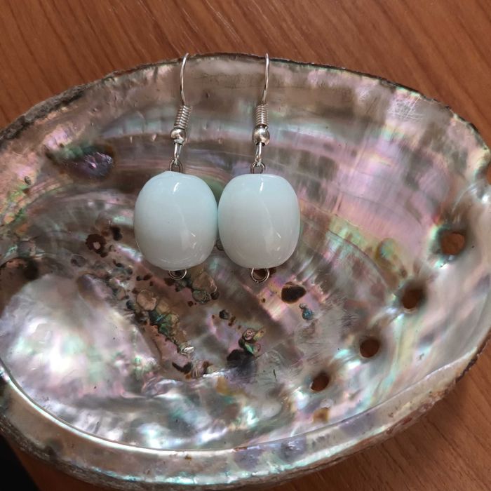 Продава симпатични обеци