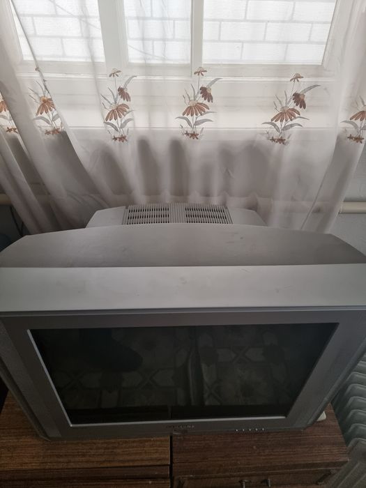 Продам телевизор