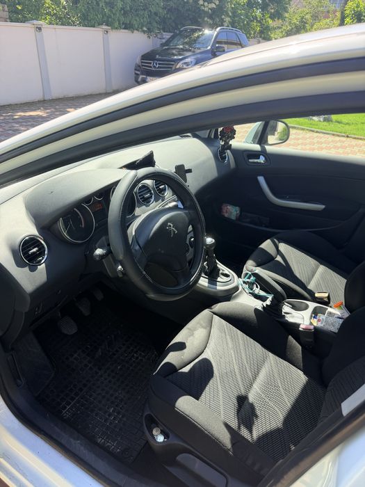 PEUGEOT 308 2011 — imagine 4