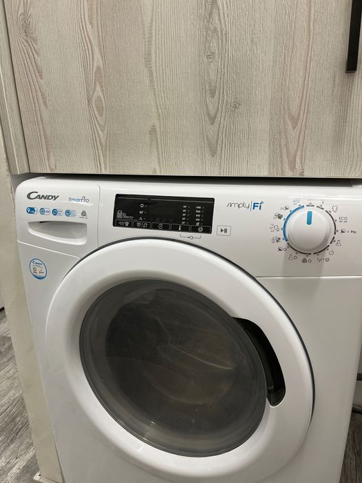 Пералня със сушилня