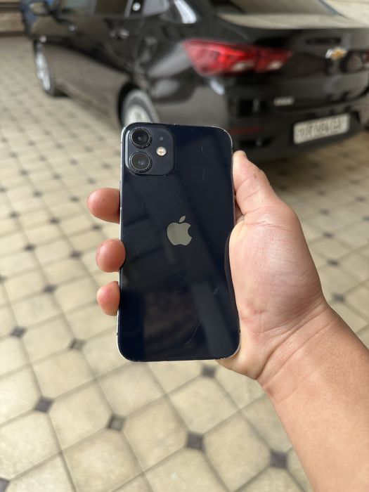 Xolati zor telefondi aybi yoq hamma joyi ozniki ochilmagan