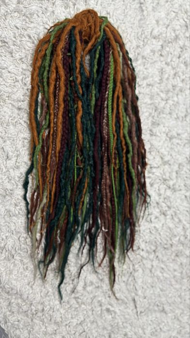 Прода ДЕ косы и дреды