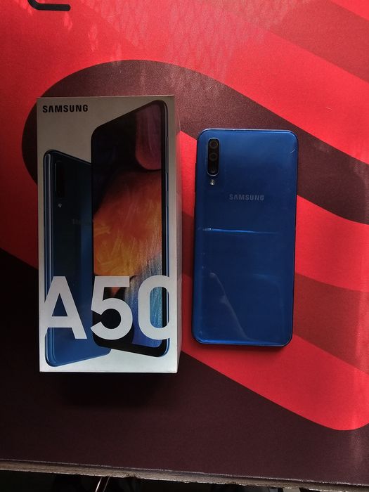 Продам Самсунг А50