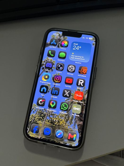 iPhone 16e 128GB Alb - impecabil