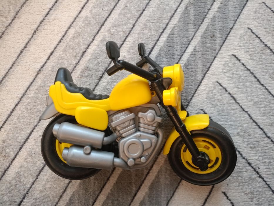 Камиони и мотор.