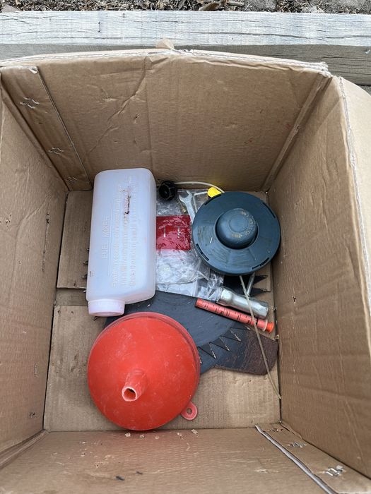 Продам бензинновый триммер Alteco