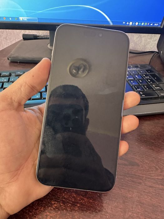 Iphone 15 pro max .%90