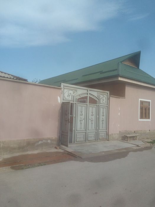 Sherobod tumani Oltin Voha MFY.da uy sotiladi