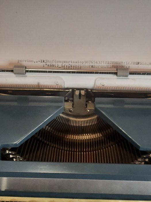 Mașină de scris Prasident de Luxe impecabilă