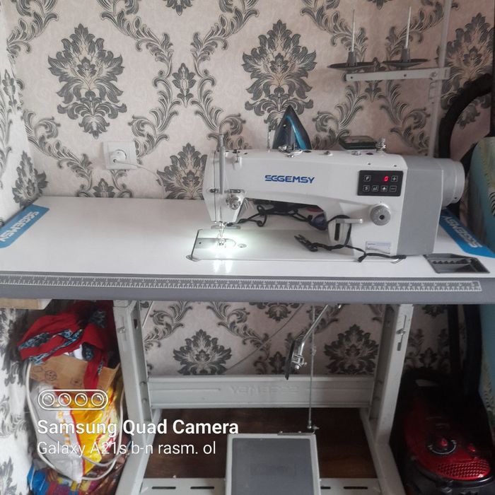 Швейная машинка привезли из России