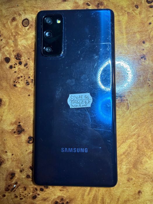 Samsung S20 FE 5G pentru piese placa de baza/camera