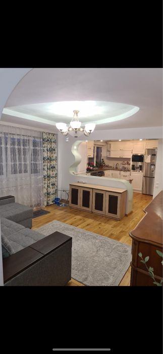 Inchiriez apartament 3 camere