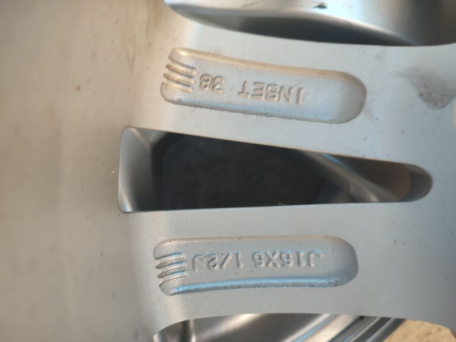 16" оригинални алуминиеви джанти за Mitsubishi ASX...