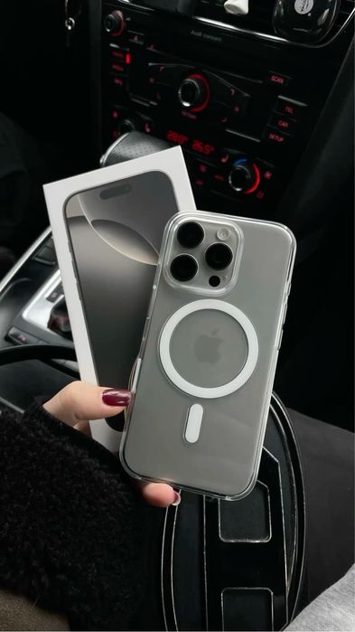 Продам Iphone 15pro max 256