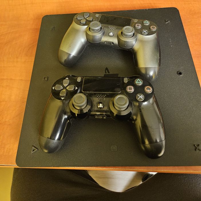 PS4 Slim 1Tb cu sigiliu