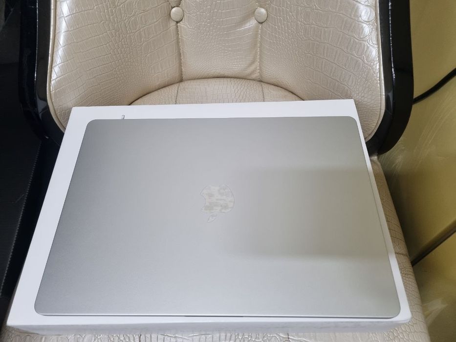 Macbook Air M2 silver 15 dyum (Ram 8GB/SSD 512GB)box yangidek