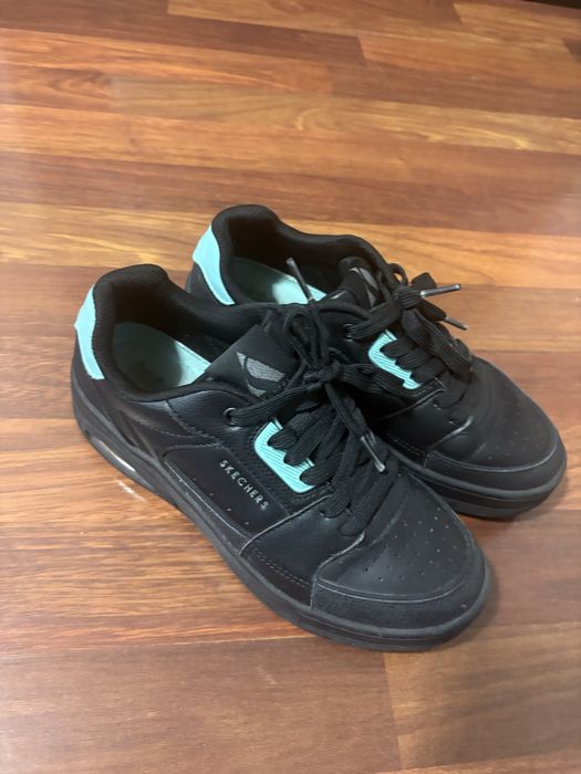 Кроссовки Skechers