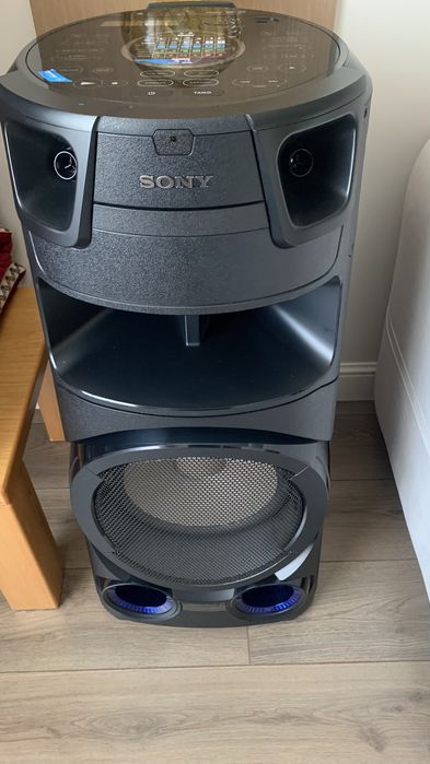 Продам музыкальный центр.