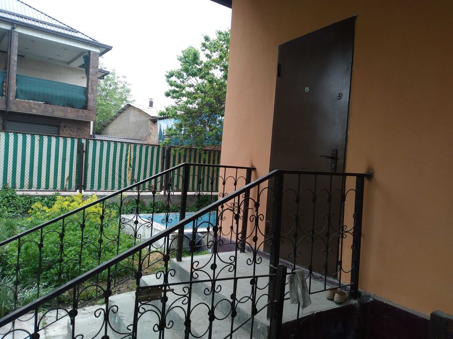 Продается дом с участком