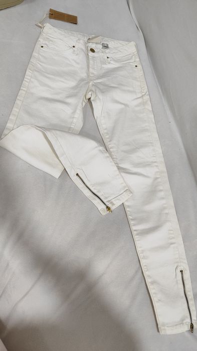 Mango и Benetton фирменные джинсы