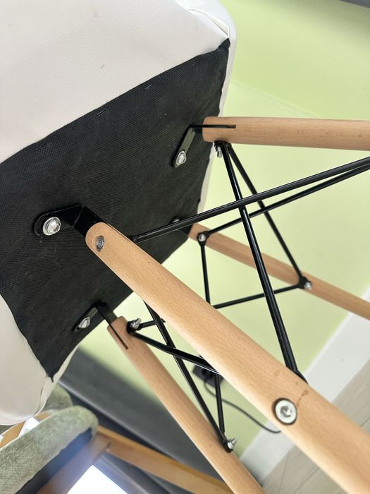 2шт стул как новые 20 000