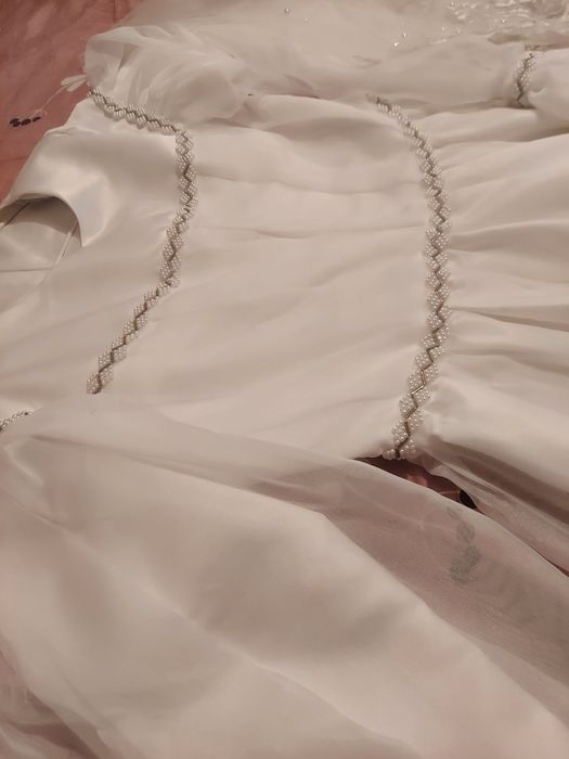 Kelin libosi sotiladi