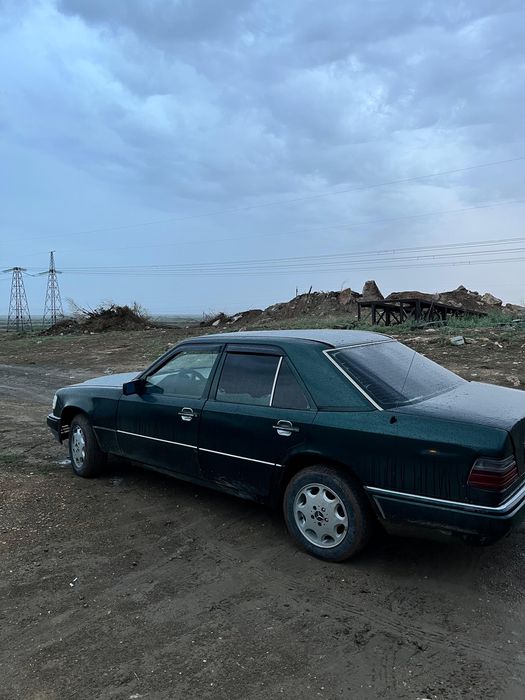 Продам Мерсэдэс 124  е