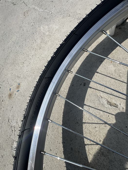 Bicicletă cu cadru jos