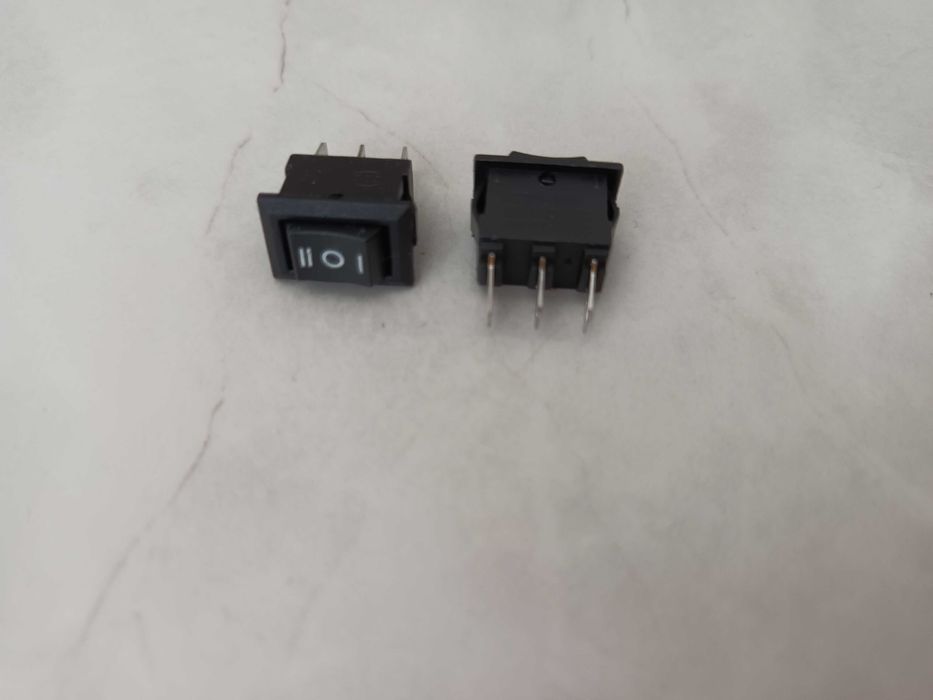 Бутон, прекъсвач, копче 12V 220V 3A 6A 20A, светещ бутон