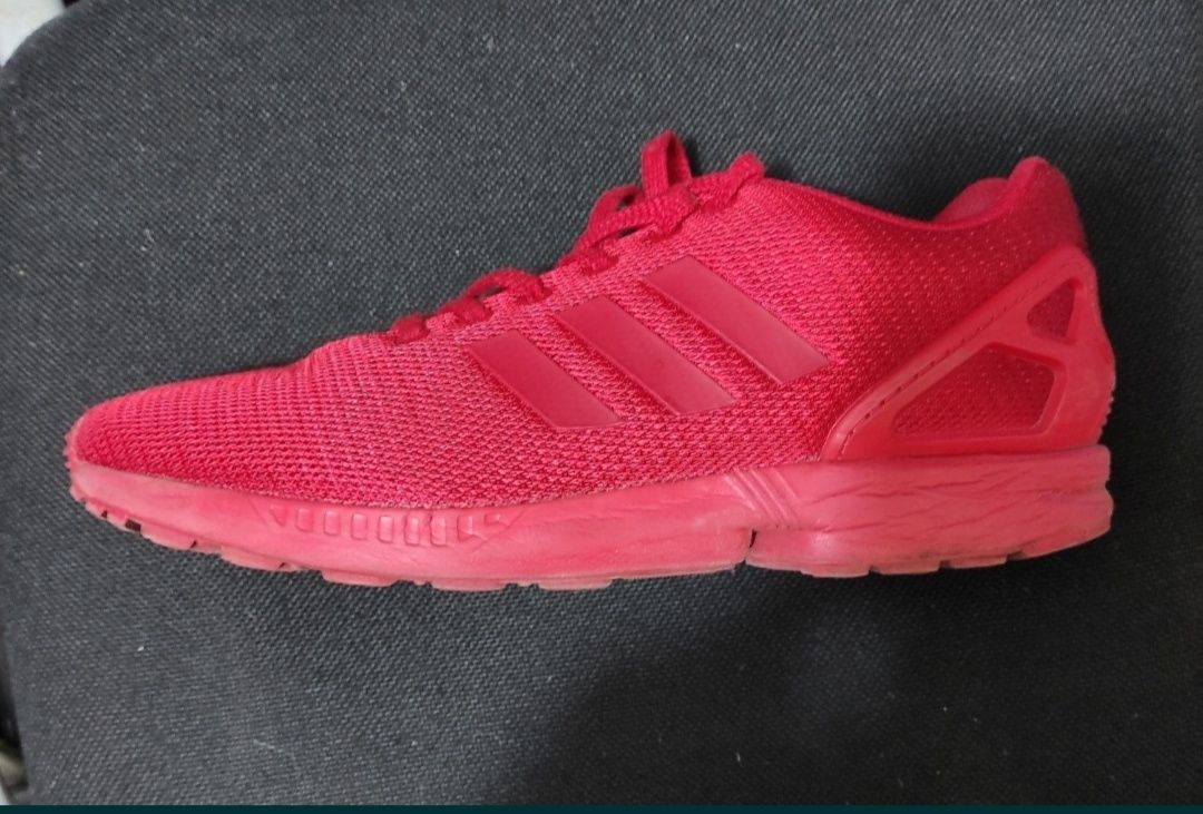 Adidas zx flux 44 1 3 ro u Satu Nou OLX.ro