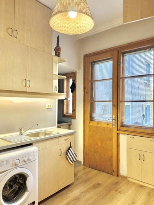 Дава се под наем Двустаен апартамент в София, Център - 90 кв.м за 996.03 € - Снимка #4