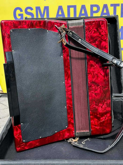 Акордеон WELTMEISTER Stella 120 баса / Като нов