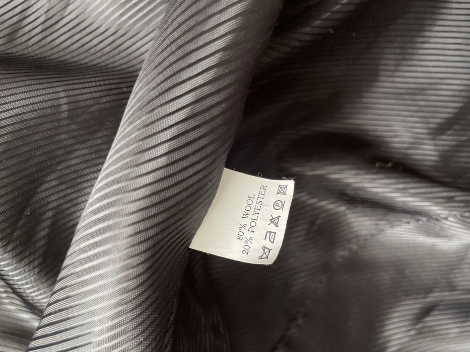 Продам шерстяное укороченное пальто