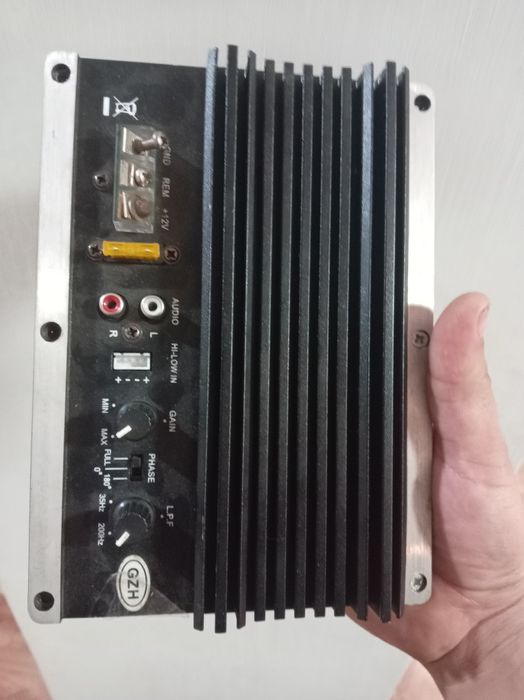 Сабуфер, самбувер, саб рабочий долбит ништяк