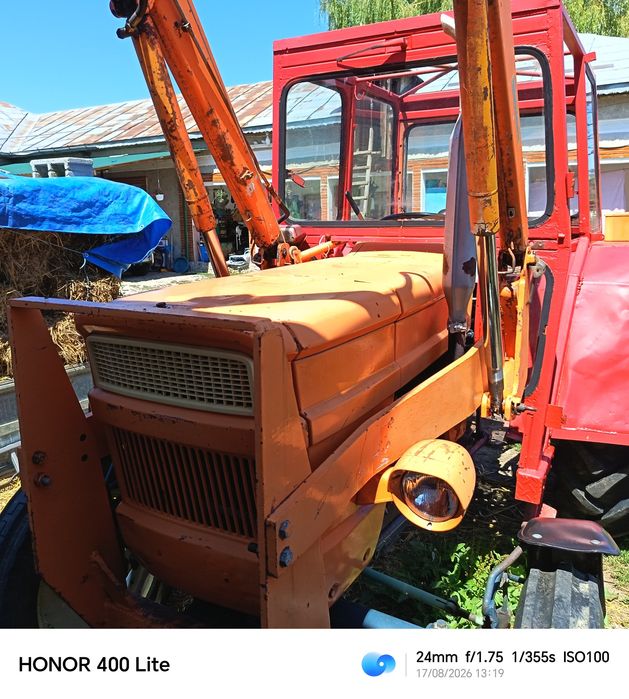 Vând UTB 445 cu încărcător frontal sau schimb cu  tractor mai mare..