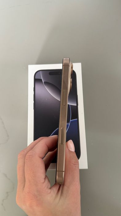iPhone 16 pro 128 gb