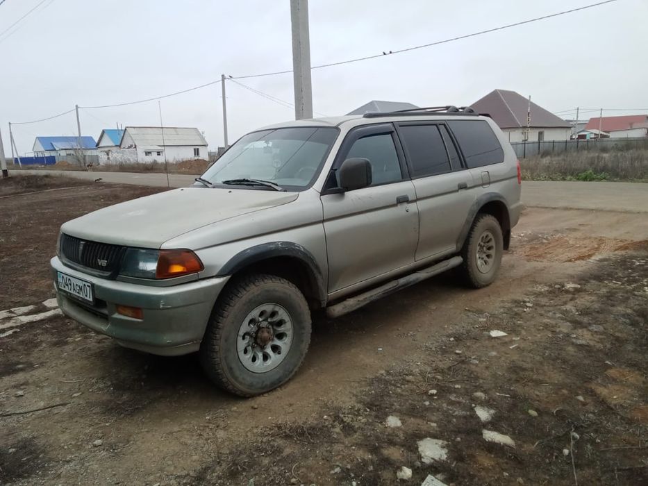 Продам авто Митсубиси Монтэро